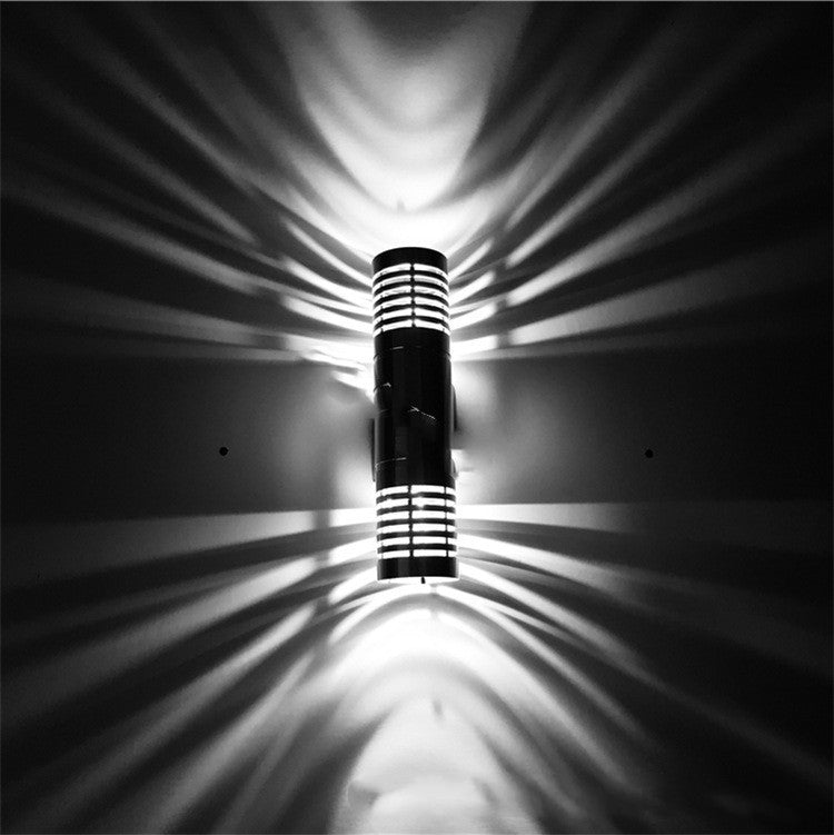 Outdoor designer wall lamp