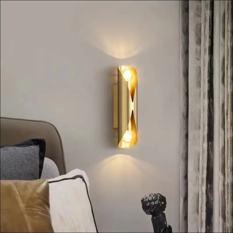 Light Luxury Living Room Wall Lamp