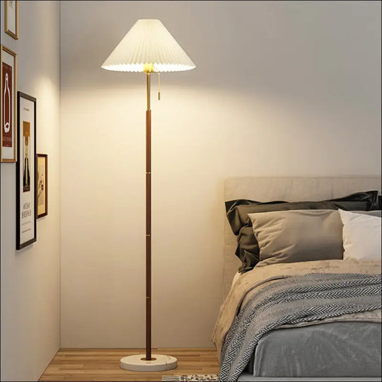 Retro Light Luxury Wood Grain Simple Pleated Floor Lamp Bedroom Bedside Sofa Study Floor Lamp