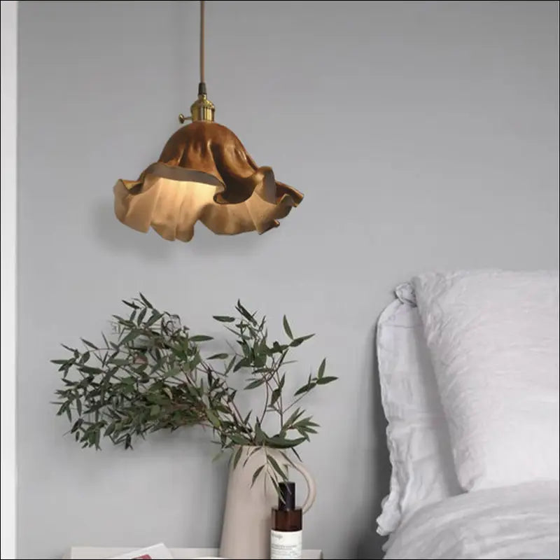 Table Chandelier In Front Of Bedroom Bronze Mirror