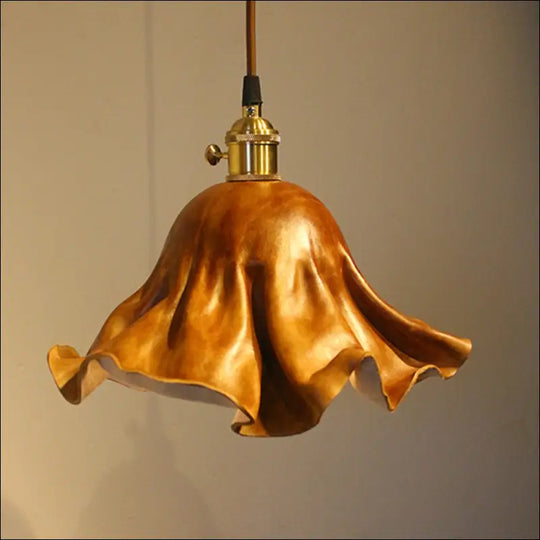 Table Chandelier In Front Of Bedroom Bronze Mirror